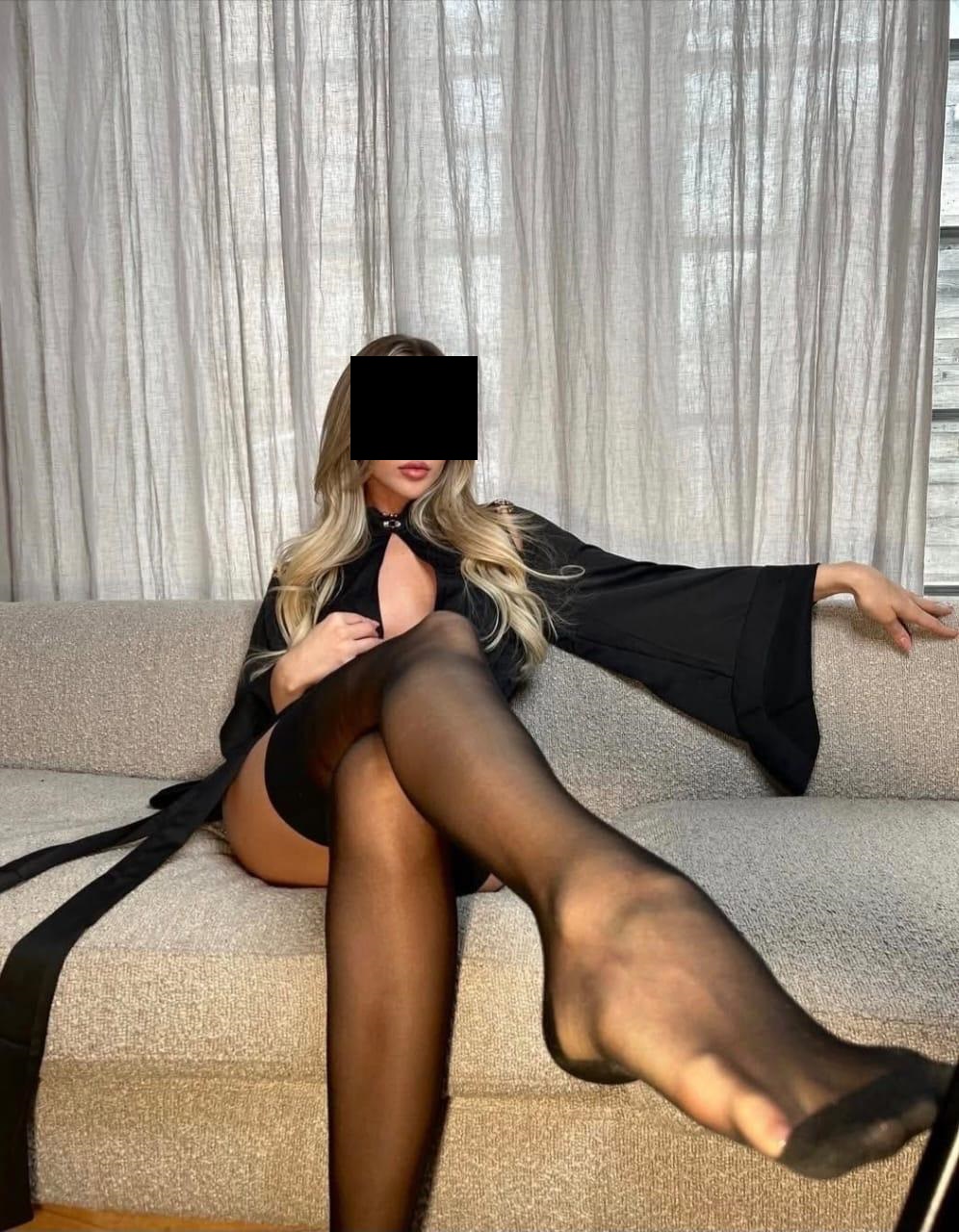 Νανσυ κουκλα με ερεθιστικες καμπυλες